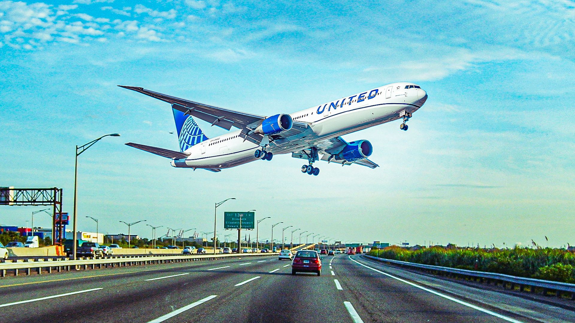 Tell-tale ATC sign: Why United Airlines' Boeing 767 pilots likely had ...