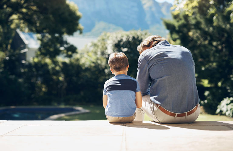 La infancia es un territorio en el que los adultos proyectan sus propias experiencias y miedos.