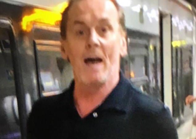 Report: The anti-Semite who heckled Helen Mirren in street revealed