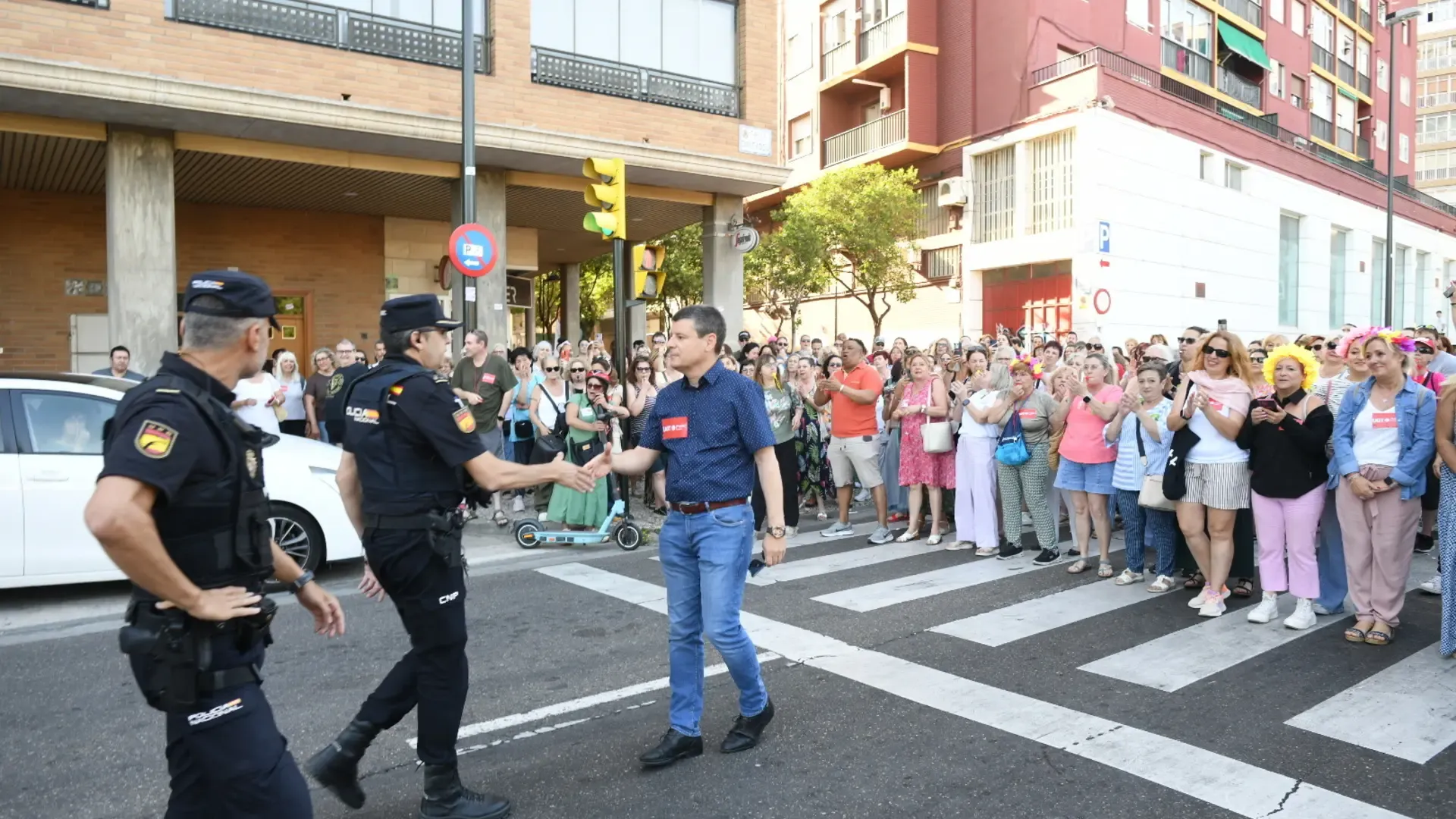 Qué reclaman las trabajadoras de la limpieza que están en huelga en ...