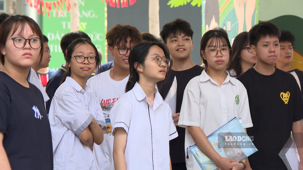 Thi lớp 10 Hà Nội cạnh tranh cao, sĩ tử cần chuẩn bị kỹ điều này