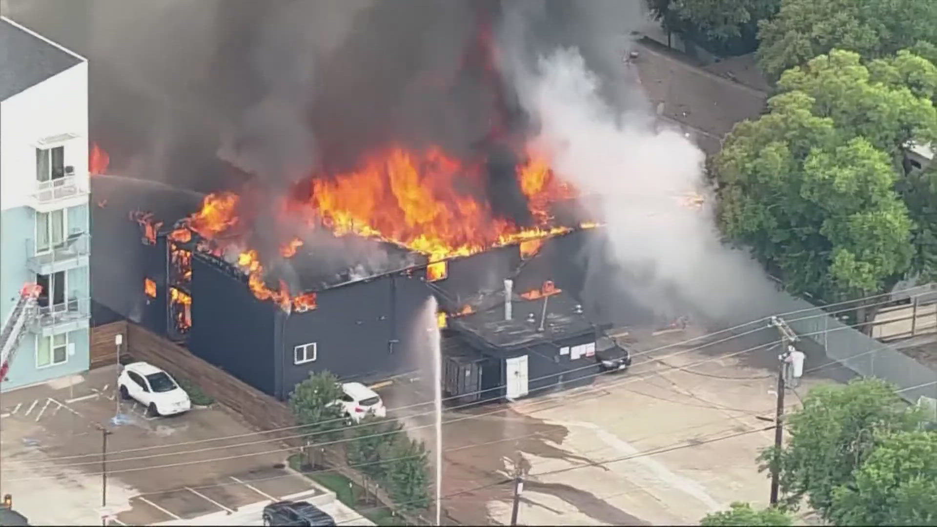 At least 3 dead, 5 hurt in massive apartment explosion in Dallas