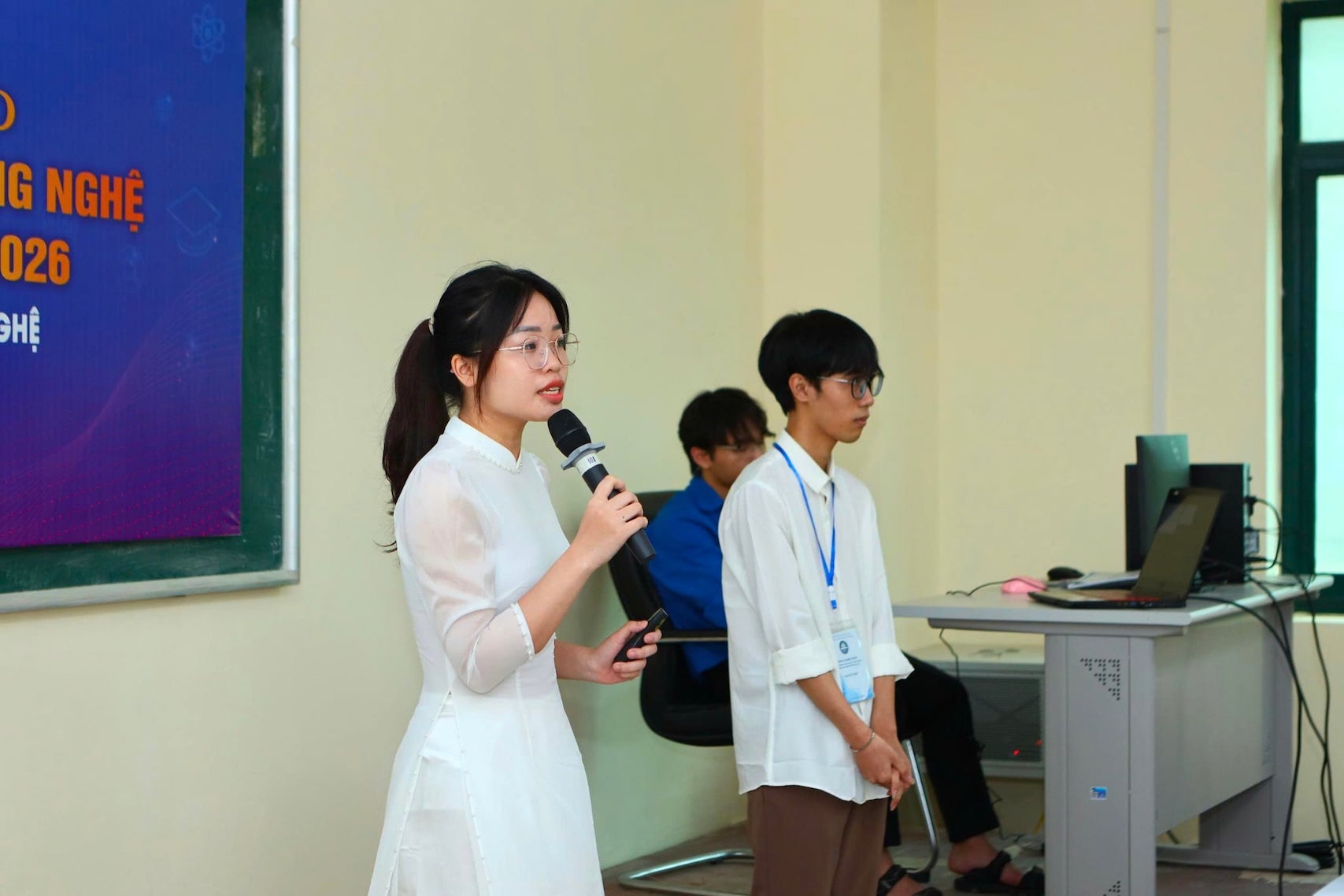 Đẩy mạnh nghiên cứu khoa học, đổi mới đào tạo giáo viên