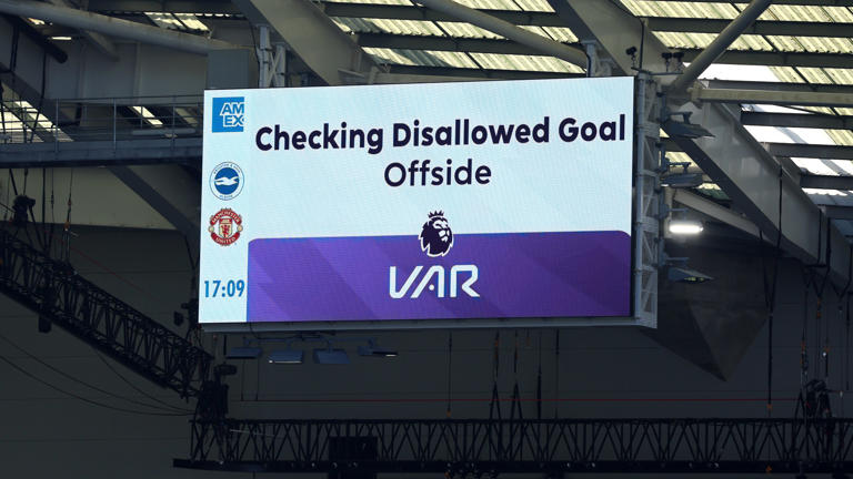 Survey finds VAR is still working badly but fans in favour of keeping ...