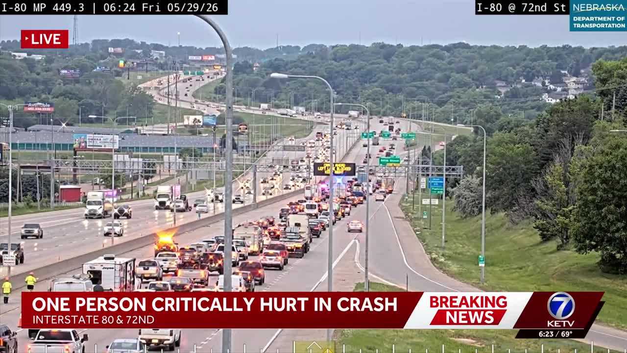 Crash on I-80 causes major backups early Friday in Omaha