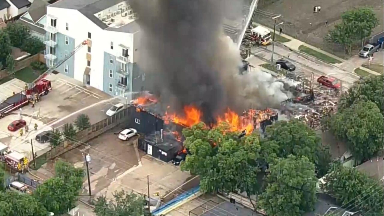 At least 3 dead in Dallas apartment complex explosion