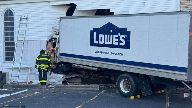 Box truck driver crashes into church after tablet distraction; driver ...