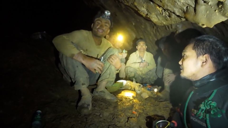 Dramatic rescue for five men trapped deep in Laos cave