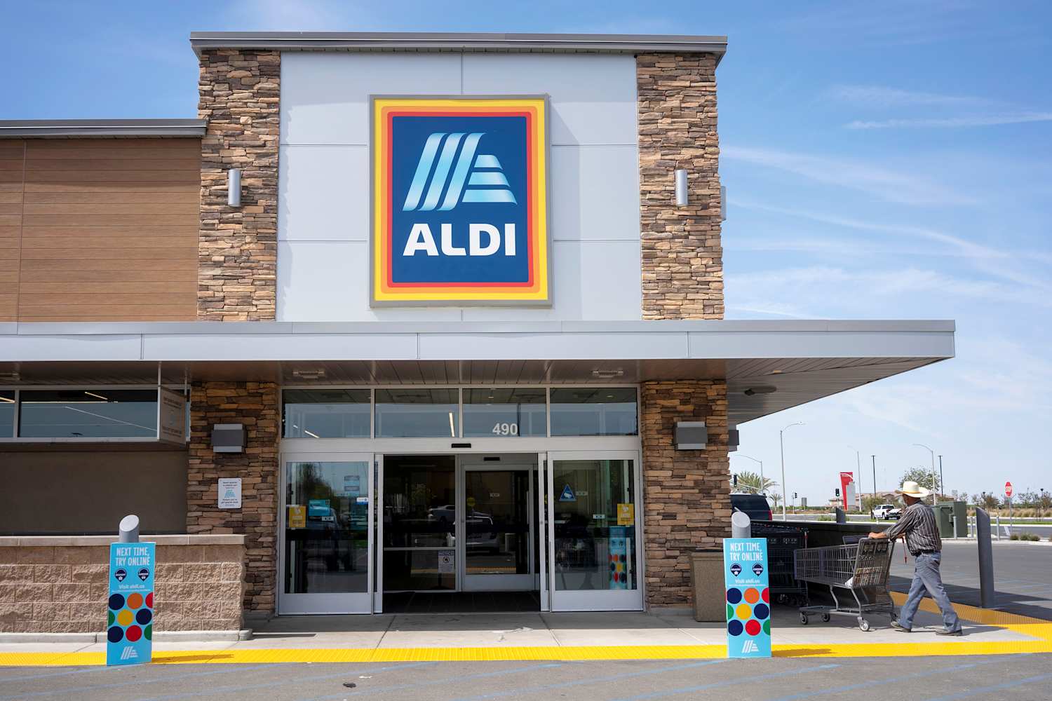 View of Aldi's $10 throw pillow looks just like a high-end designer dupe