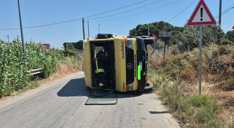 Incidente a Mazara del Vallo, scontro tra scuolabus e auto: tredici ...