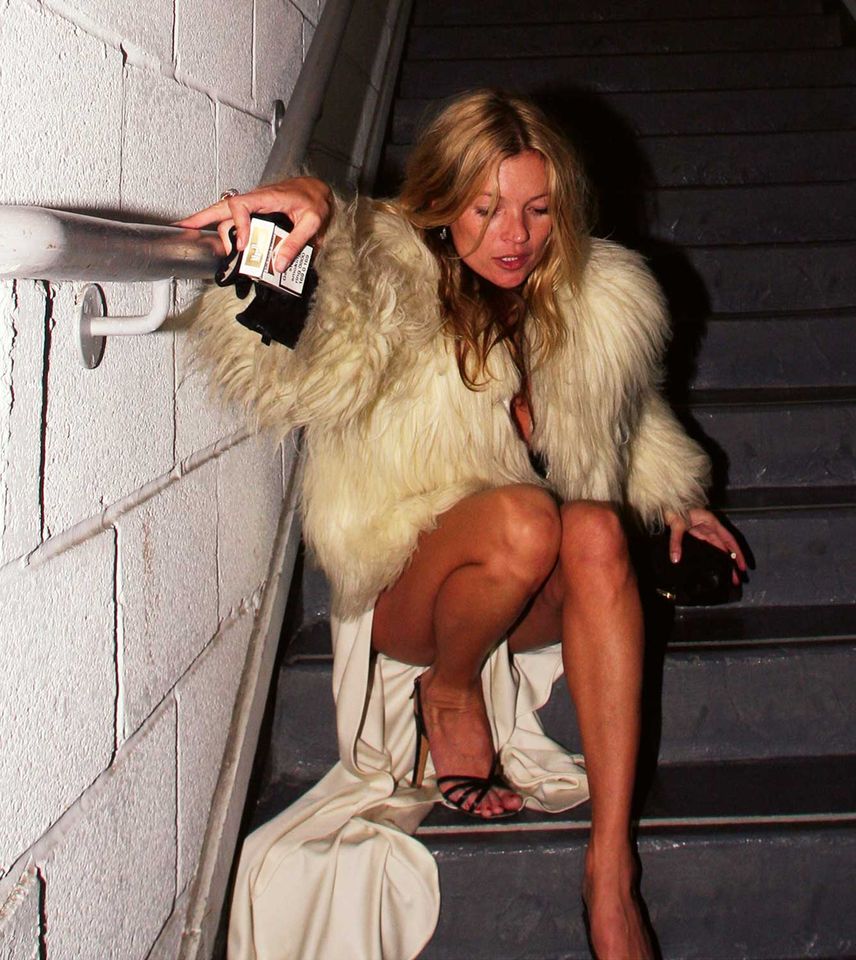 photographer-sets-the-record-straight-on-kate-moss-famous-2007