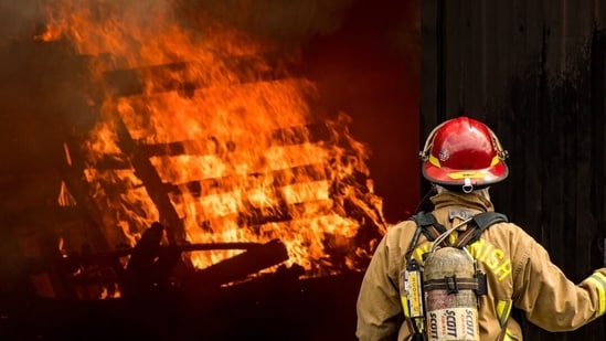 University of California, Riverside fire update: Videos show massive ...