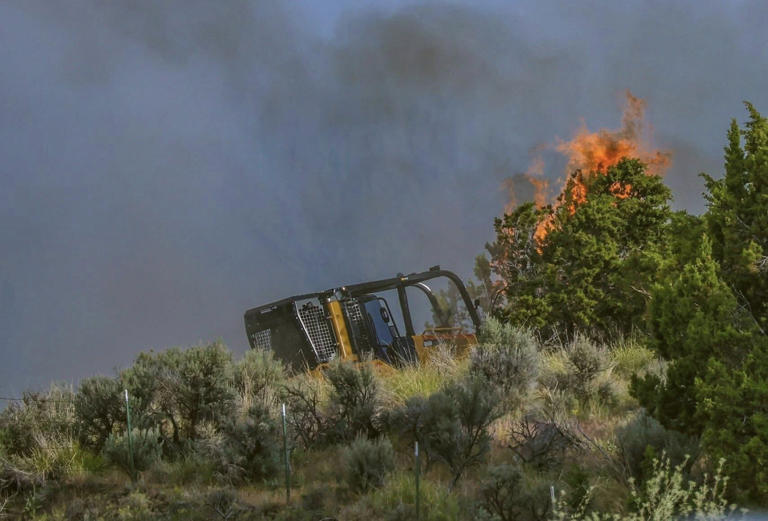 Crews in Elko County battle the Green Crest Fire