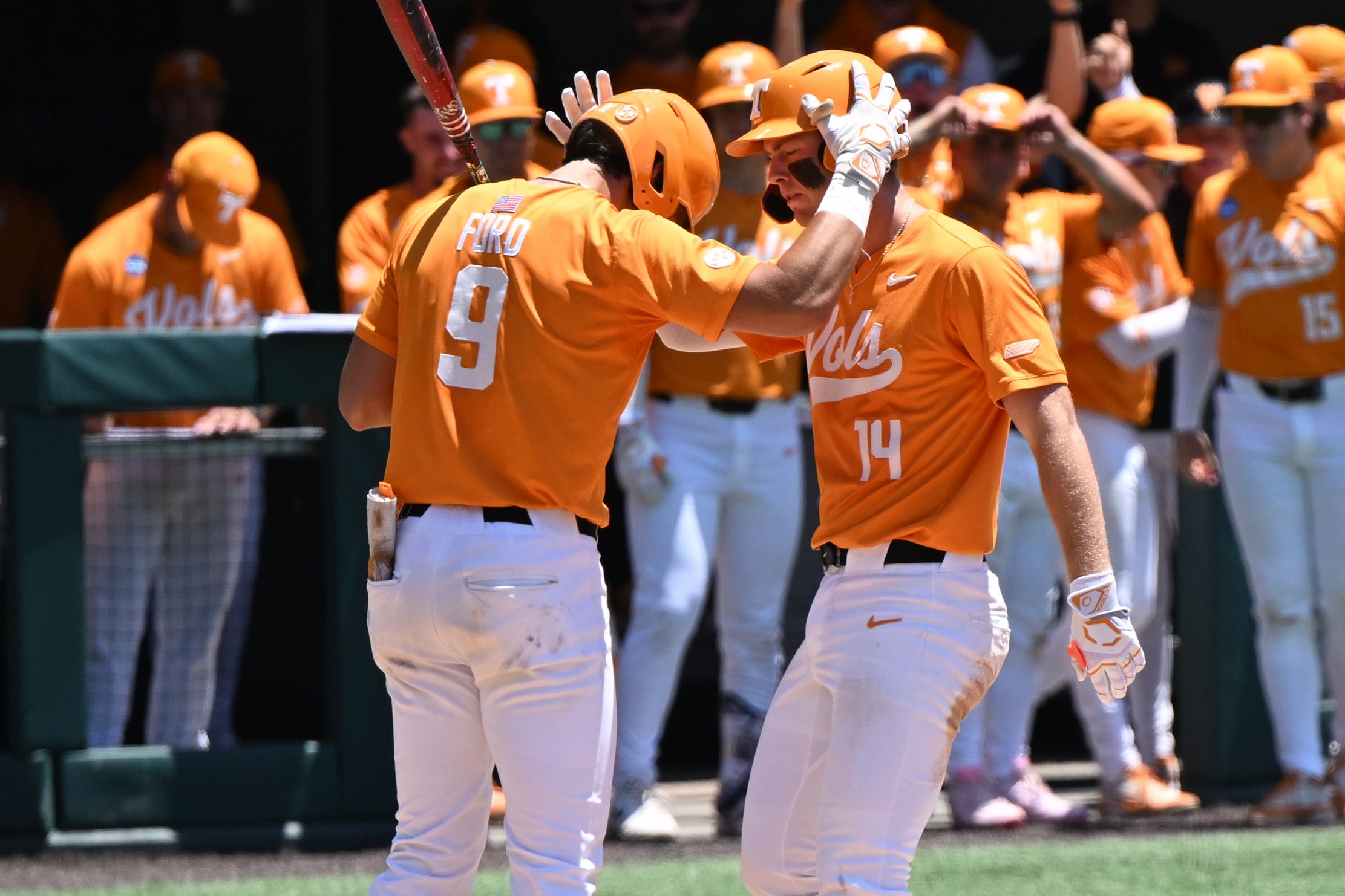 Tennessee baseball falls to East Carolina in NCAA regional extra-inning ...