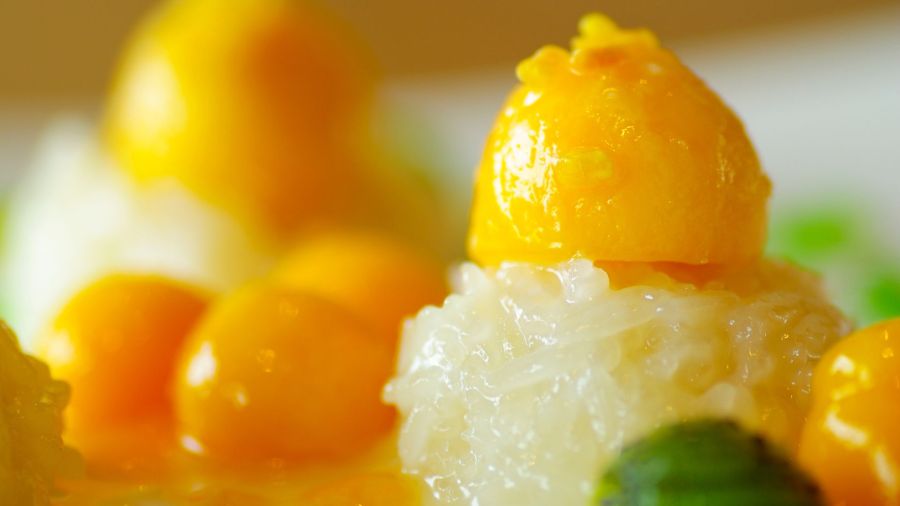 Where to find the most ono mango sticky rice across Hawaiʻi