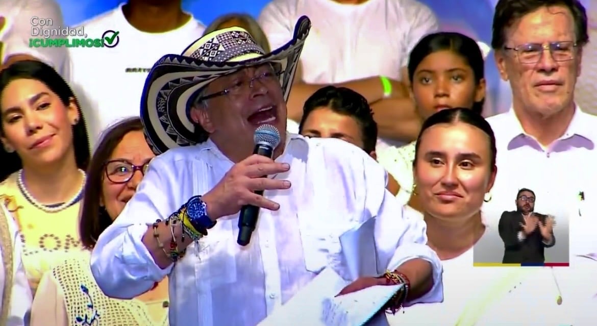 «Aquí entrego el poder»: Gustavo Petro empezó a despedirse de su ...