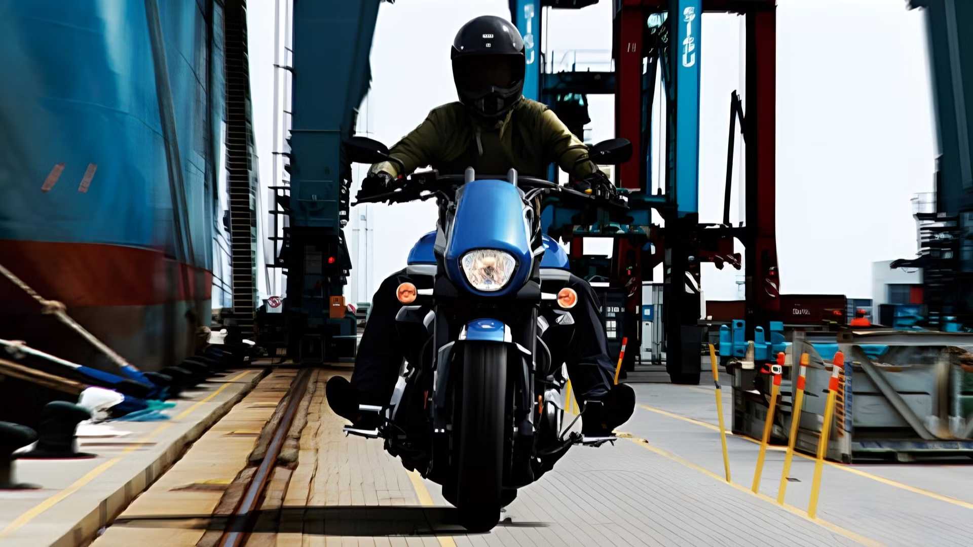 Front fascia of Suzuki Boulevard M109R riding at a port