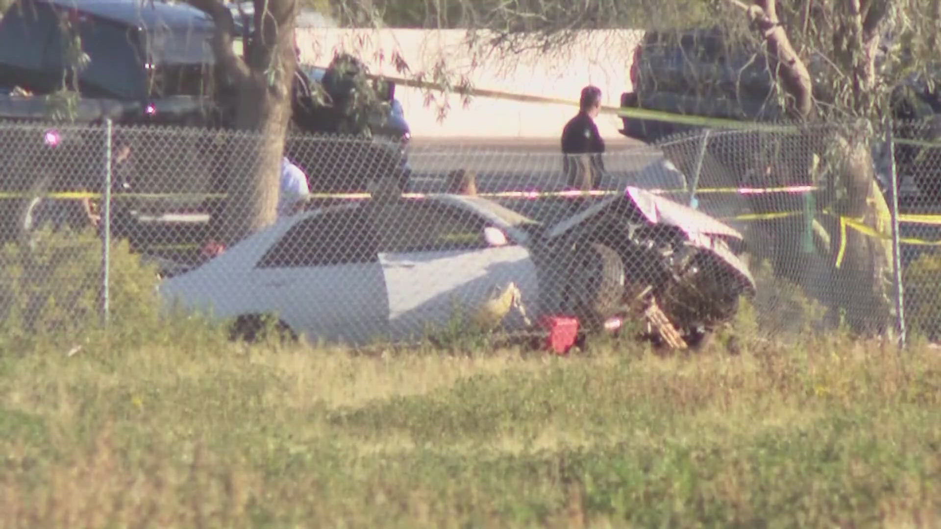 Man pleads guilty to stabbing girlfriend to death after Loop 101 car crash