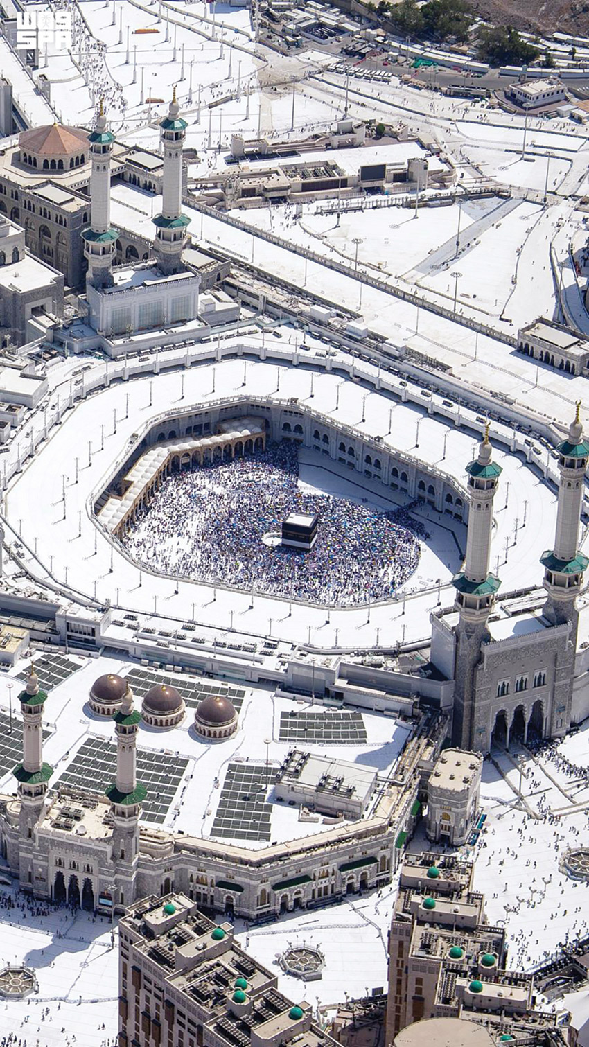 حجاج البحرين يؤدون طواف الوداع تمهيدا لعودتهم إلى المملكةبعثة الحج: أوضاع حجاج البحرين مستقرة وتنظيم ميداني متكامل في المشاعر المقدسة