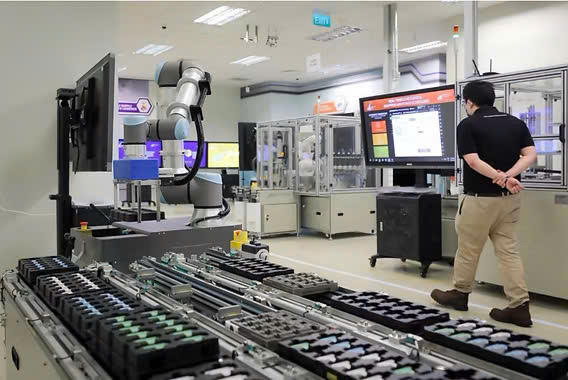 Bên trong Model Factory mà Tổng Bí thư, Chủ tịch nước Tô Lâm tới thăm ở ...
