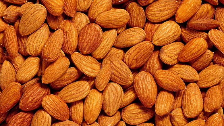 Foods to eat for fresh breath
