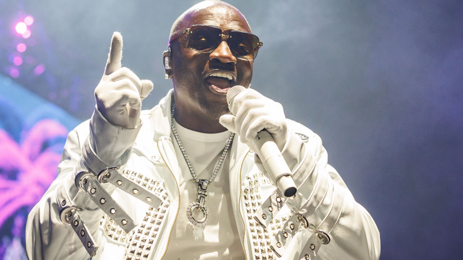 Akon explains his polygamy rules: One man, multiple wives, clear ...