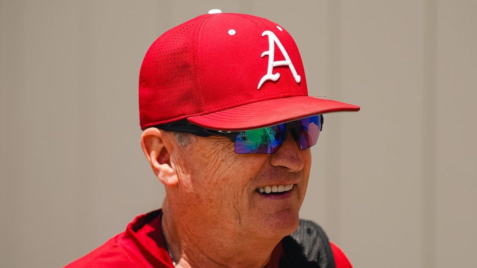 Live updates: Razorbacks begin road to Omaha with familiar opponent