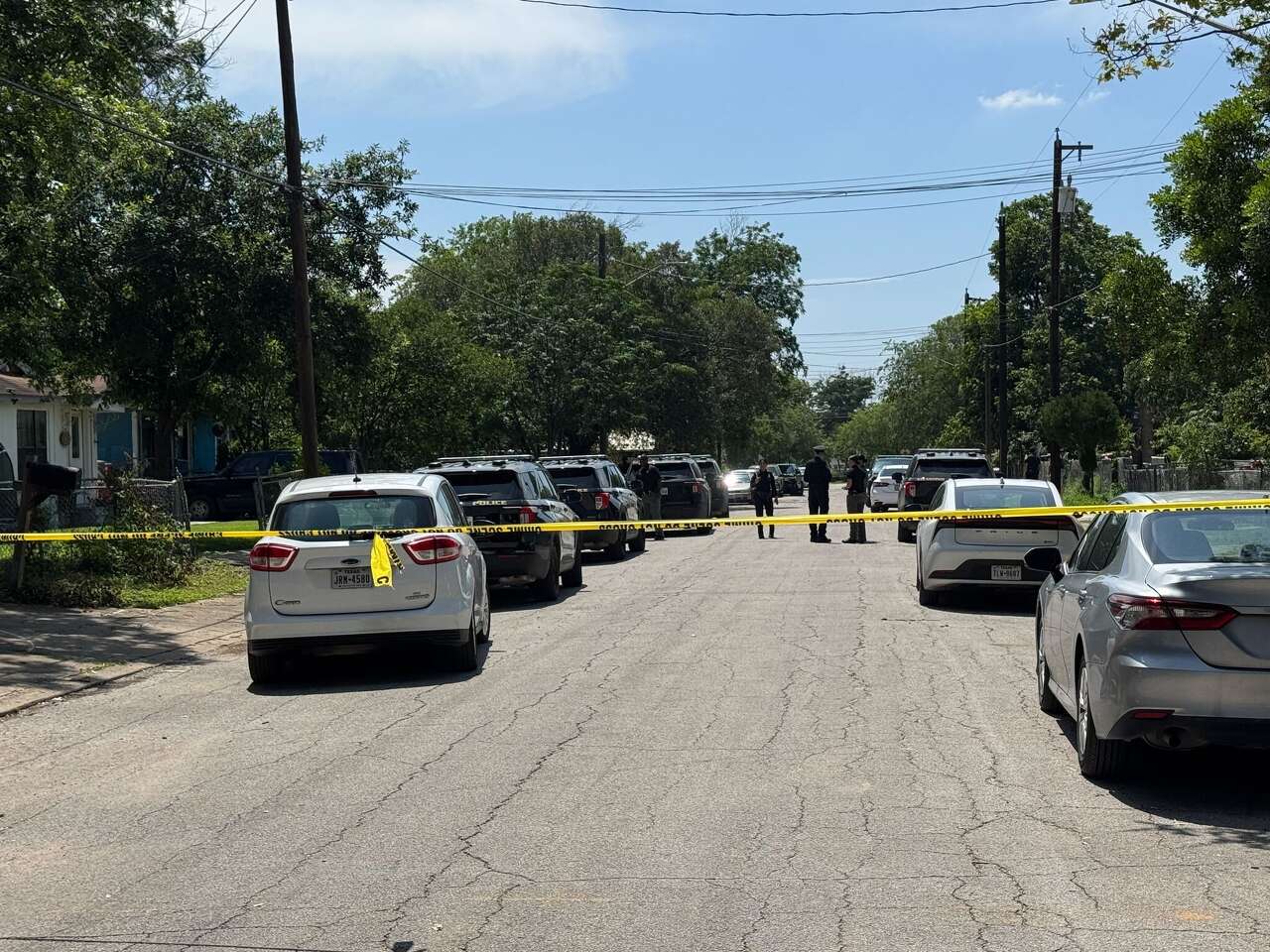 31-year-old man shot by San Antonio police during West Side chase