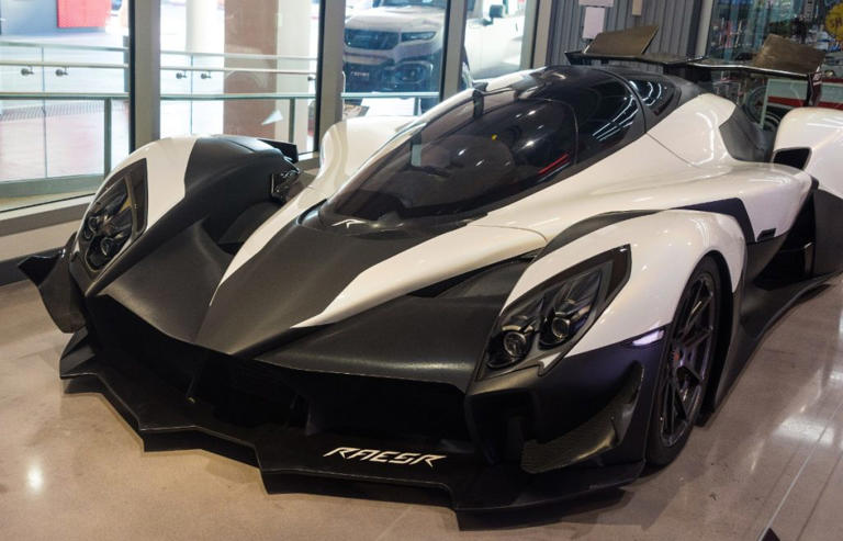 Man spots car in Miami and has absolutely no idea what it is with some ...