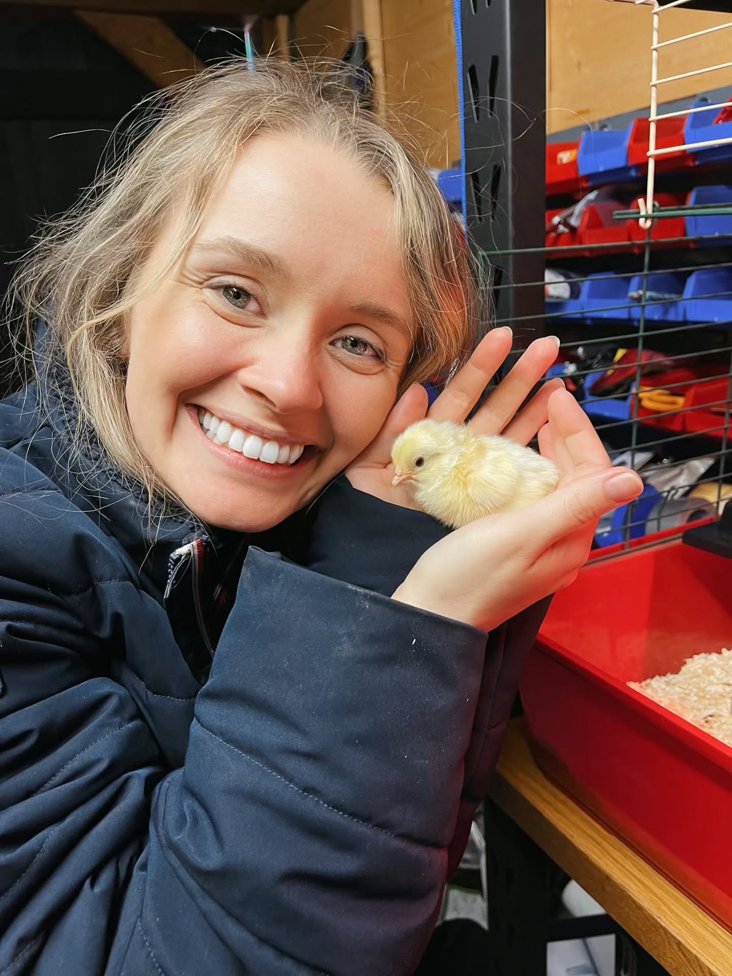 cbeebies-legend-mr-tumble-is-dating-co-star-samantha-dorrance-21-years