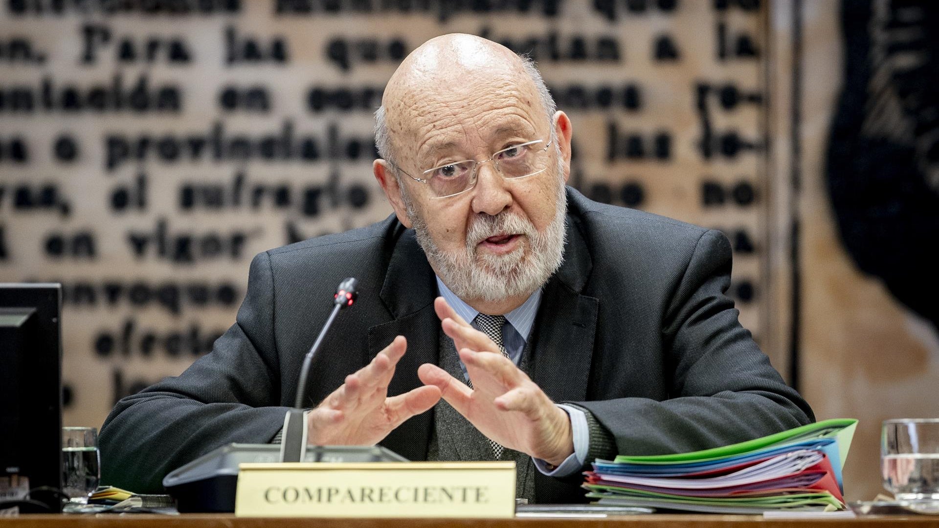 El PP acusa a Tezanos de beneficiar a la izquierda en el 92,5% de las ...