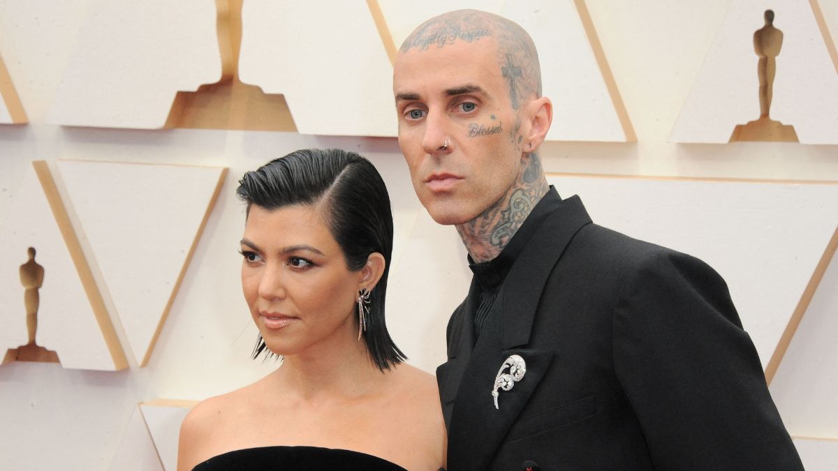 Kourtney Kardashian and Travis Barker get special rings to celebrate 4th wedding anniversary
