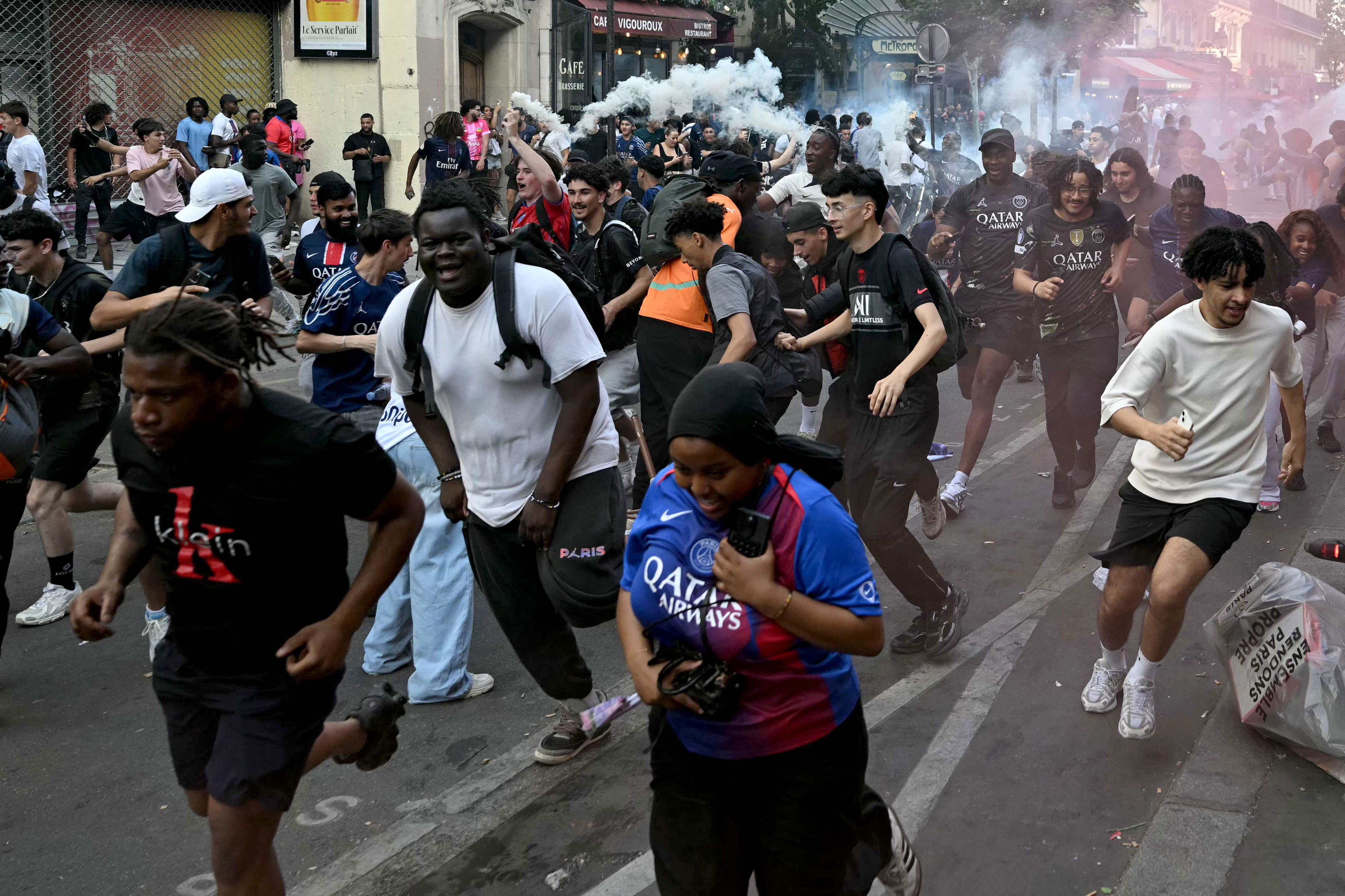 PSG wins the Champions League and Paris descends into chaos