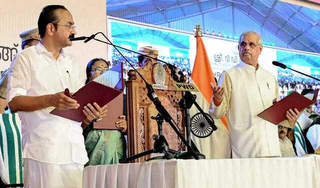 Kerala governor expresses discontent over incomplete national anthem ...