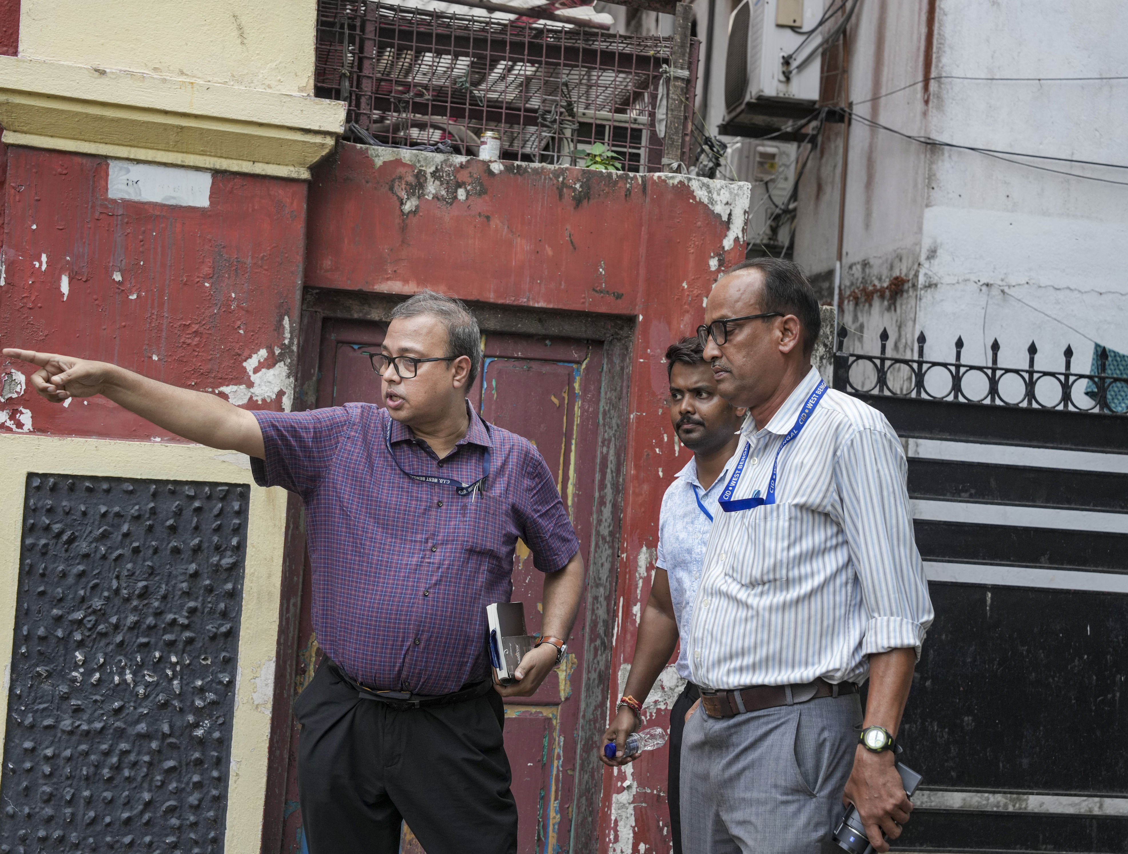 Bengal CID serves summons to Abhishek in 'fake signature' probe amid ...
