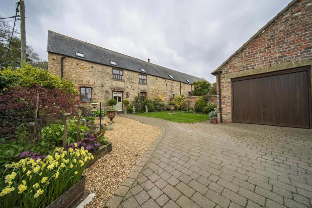Curated visual reference: Visual Reference: Perfect Converted Barn Blending Heritage And Modern Living On Market