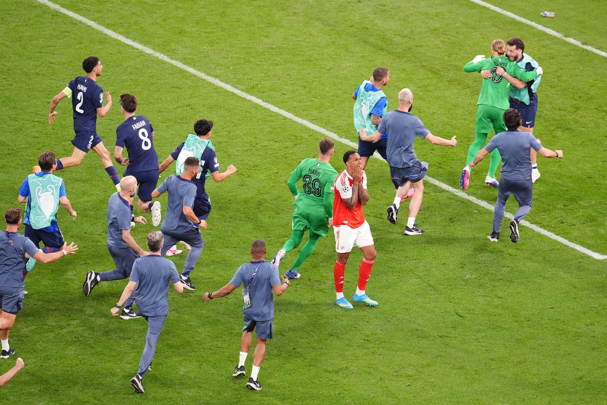 Arsenal suffer Champions League shoot-out heartbreak as PSG retain ...