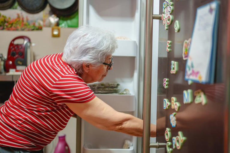 Fridge habit could be dementia symptom