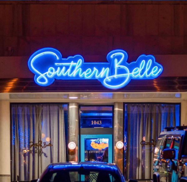 Atlanta restaurant Southern Belle opening patio bar with oysters ...