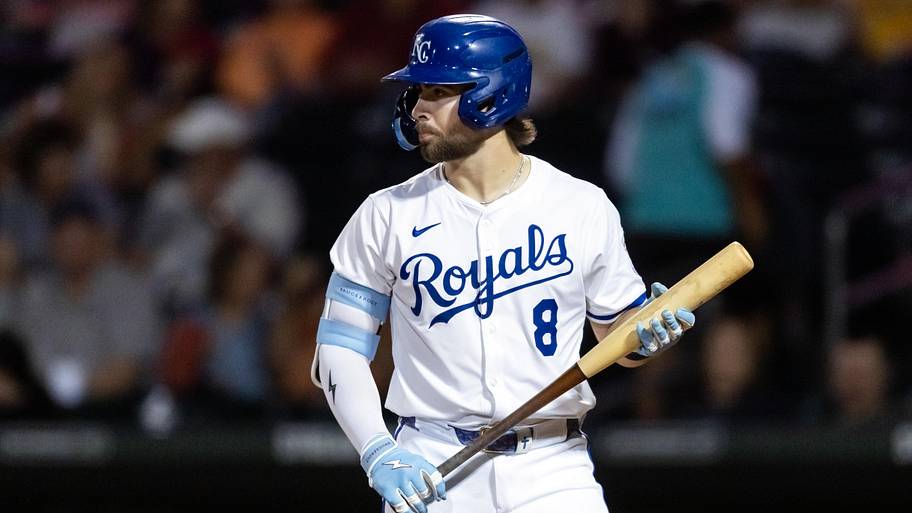 Royals' No. 1 prospect steals the show with impressive power display
