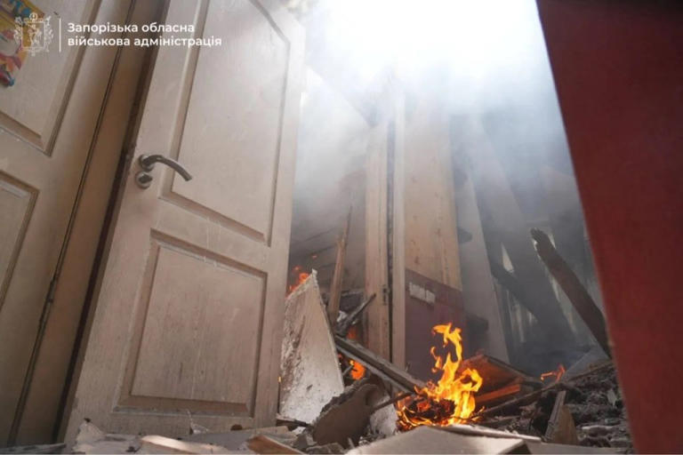 At least 5 Ukrainians killed in overnight Russian strikes, as Kyiv ...