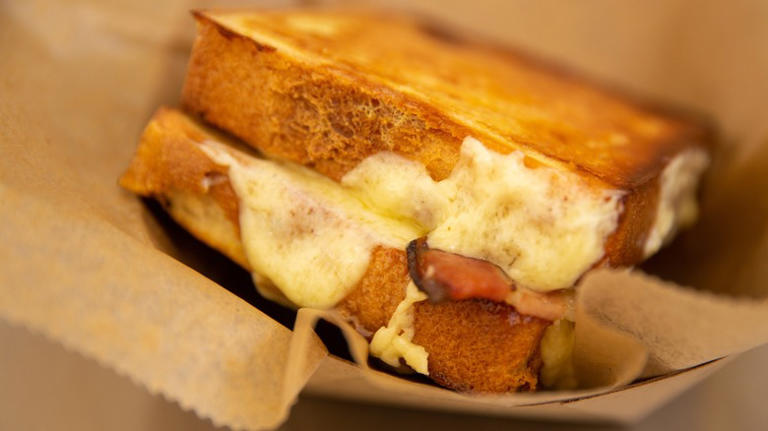 Those pasta night leftovers are the secret to the best grilled cheese