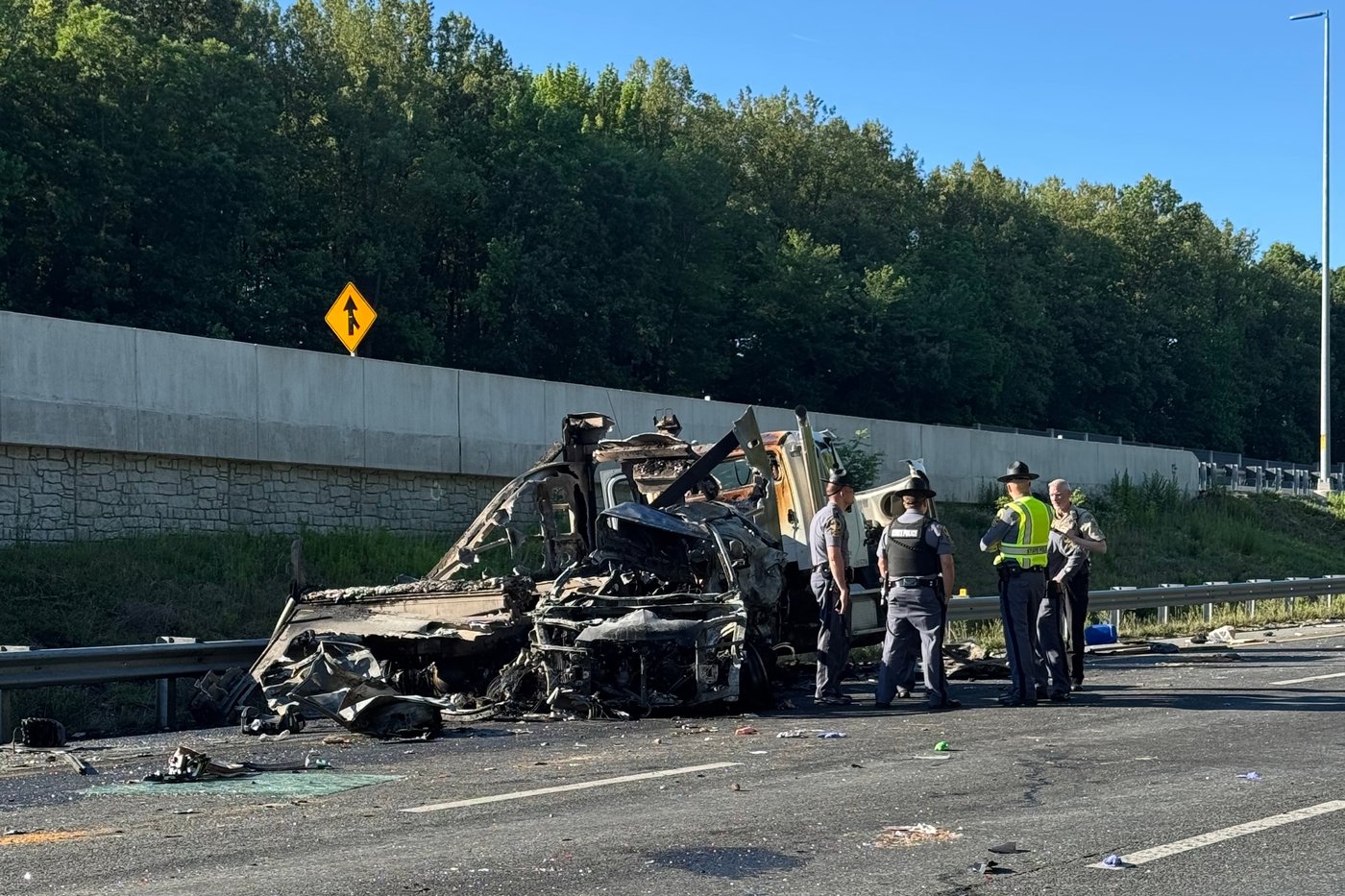 Crash kills 5 in Virginia including family of 4 traveling to wedding ...