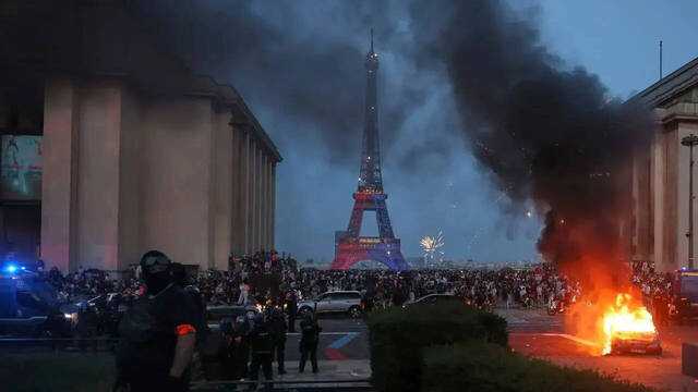 Clashes erupt in Paris following PSG's Champions League victory