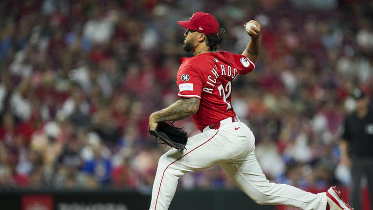 Reds get more bad news on pitching staff, place reliever on injured list