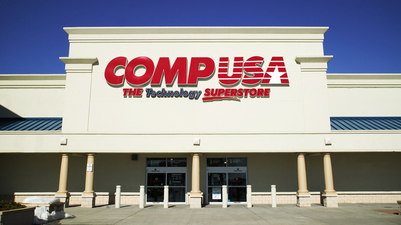 What happened to CompUSA? Why the nostalgic tech store failed