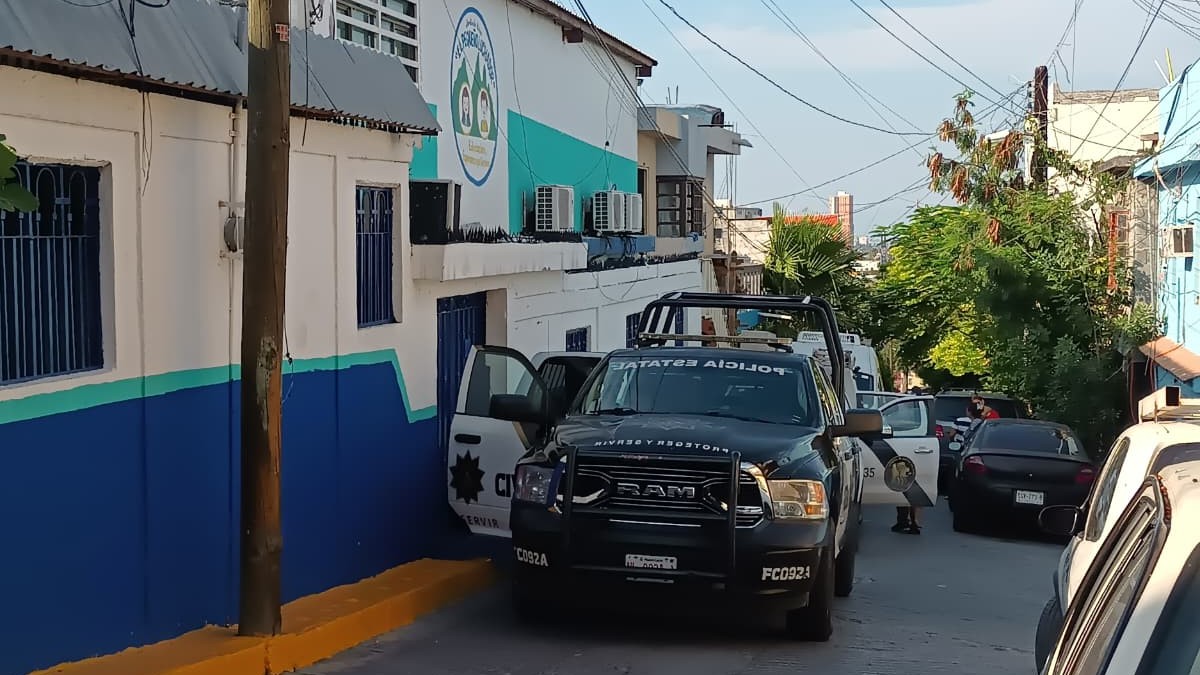 Hombre muere tras caer de segundo piso de una casa en Monterrey ...