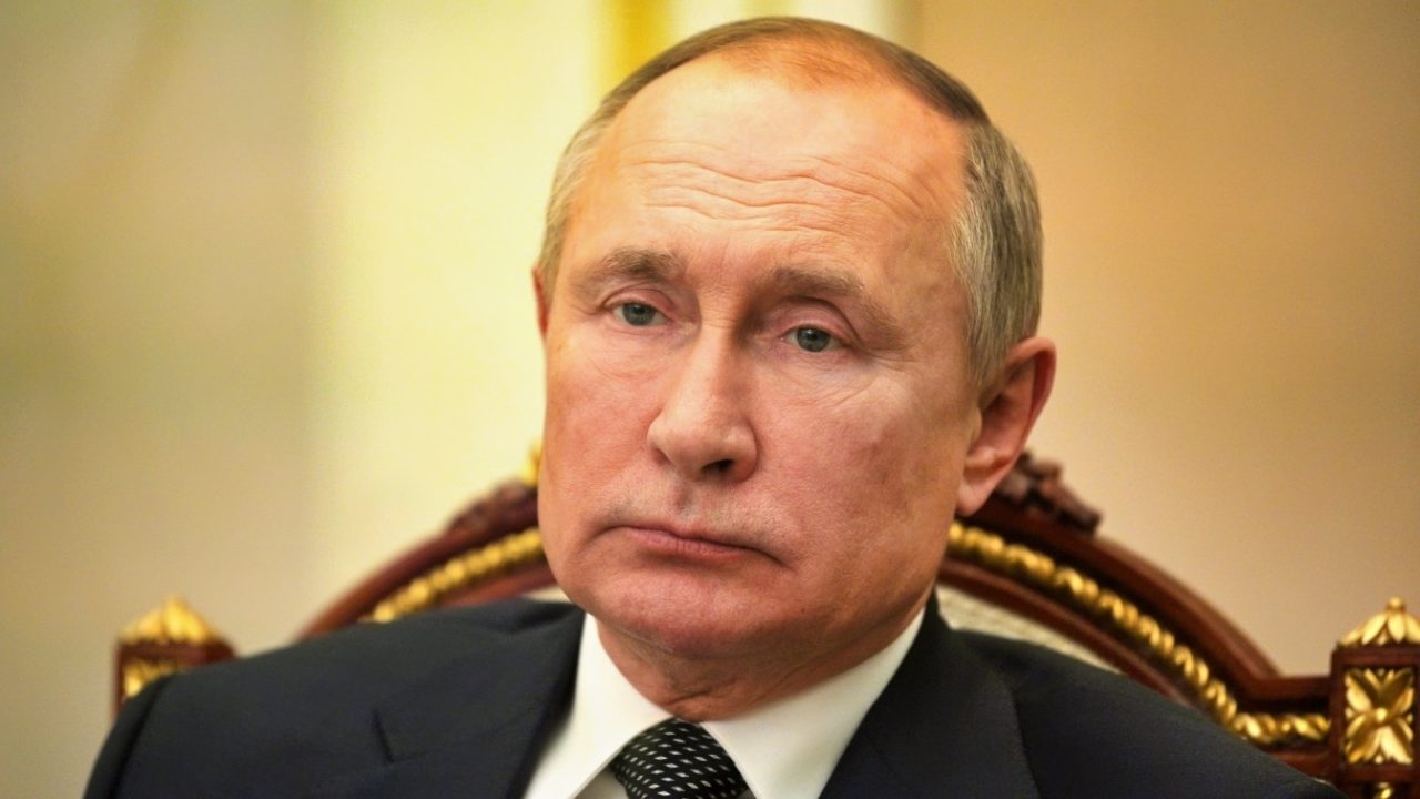 Putin is slowly running out of men to fight in Ukraine — and the math ...