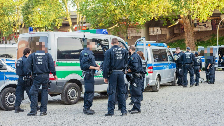 Archivbild eines Polizeieinsatzes in Köln.