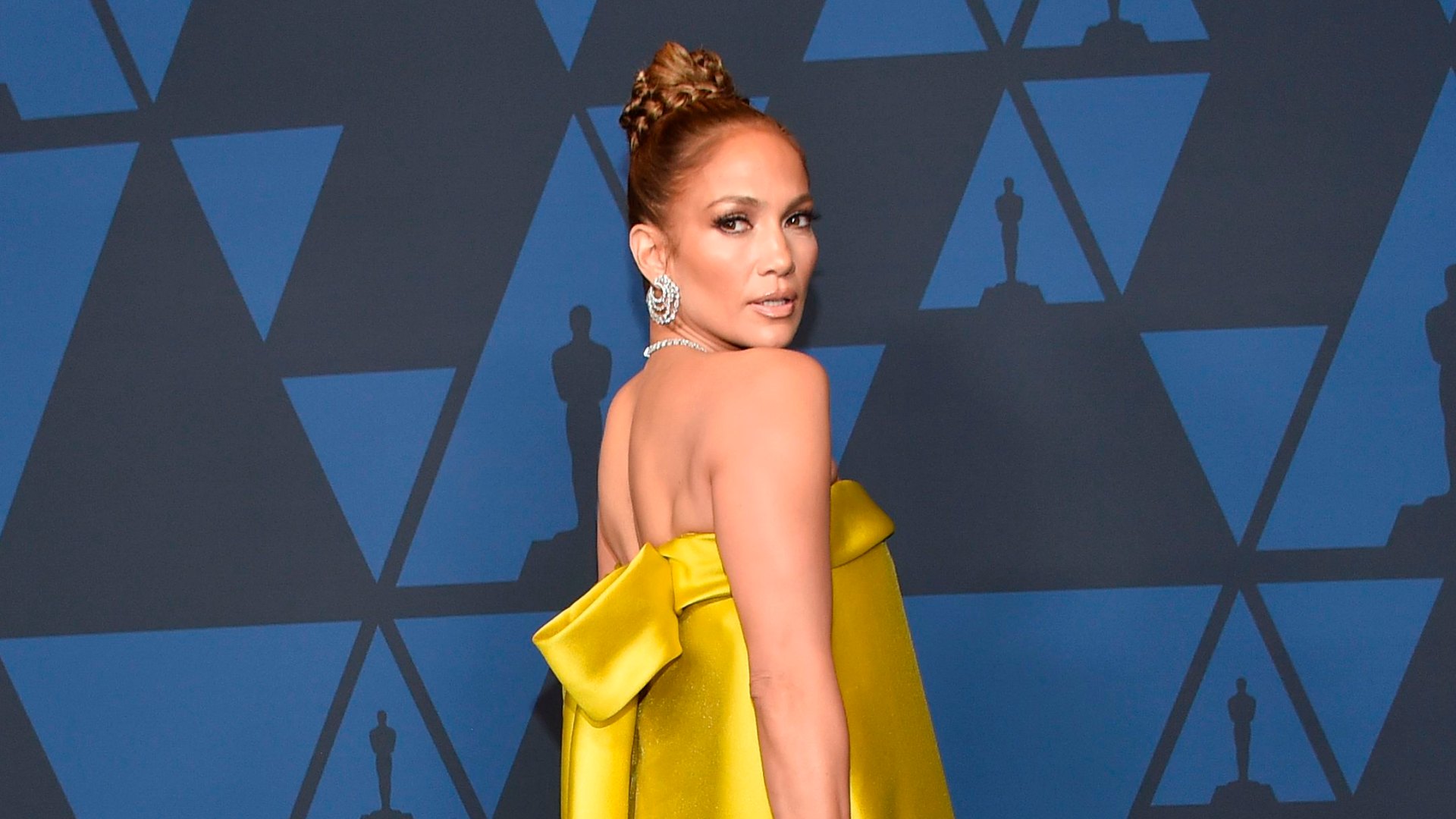 Jennifer Lopez's yellow sundress is pure sunshine - get the look for $40